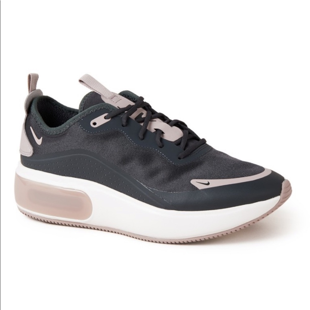 Nike Women’s Air Max Dia